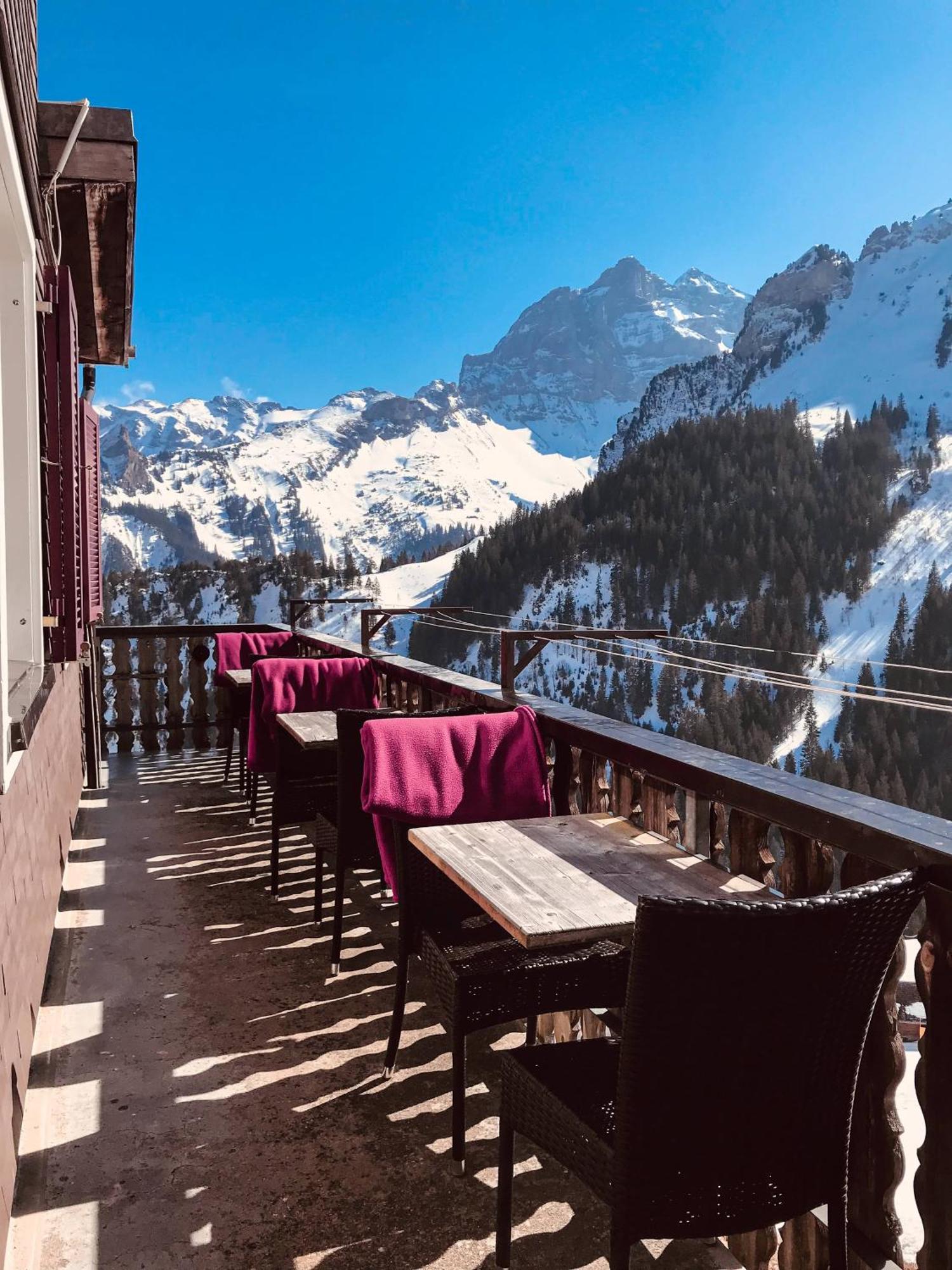 Berggasthaus Gitschenen Hotell Isenthal Exteriör bild