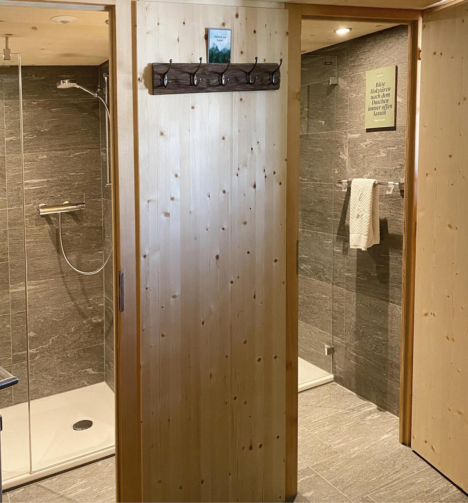 Berggasthaus Gitschenen Hotell Isenthal Exteriör bild